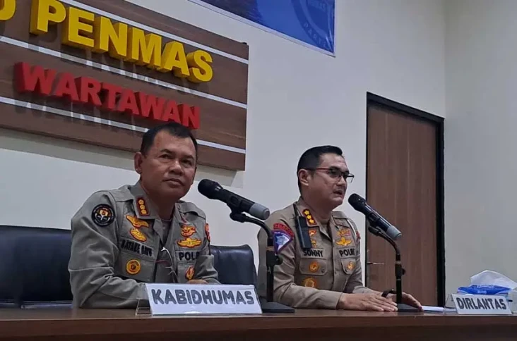 Jumlah Kendaraan Arus...