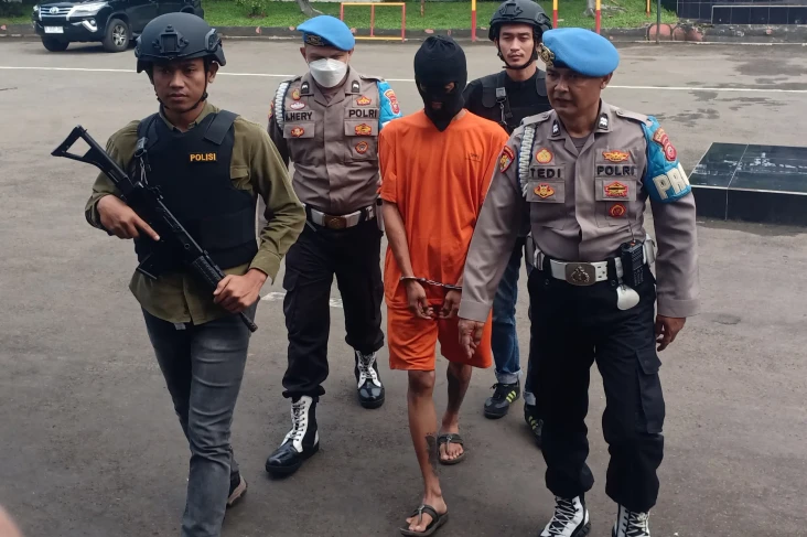 Ini Tampang Tersangka...