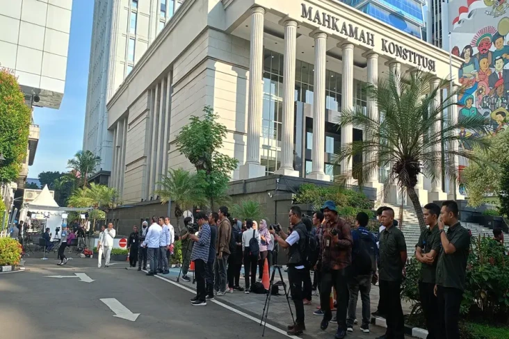 Jelang Putusan Sengketa...