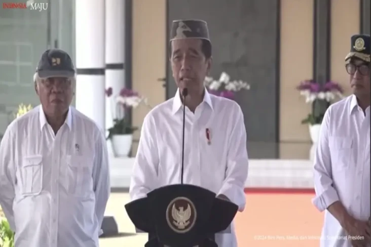 Resmikan Bandara Panua...