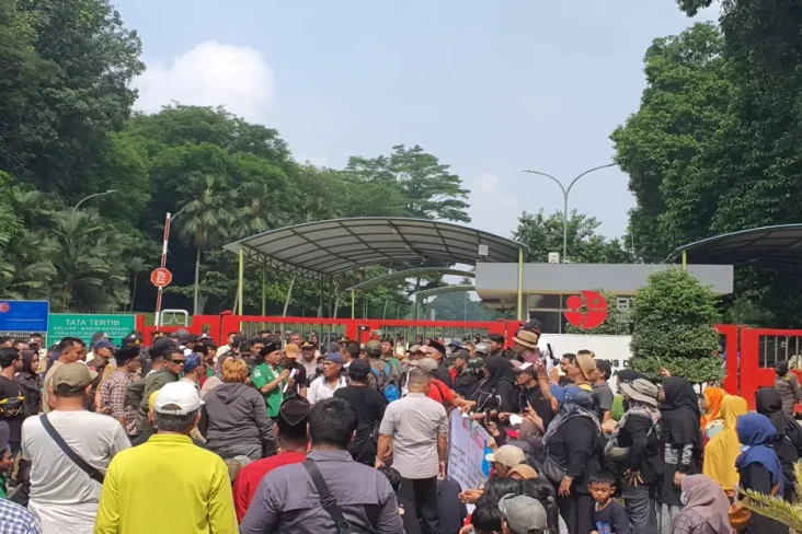 Kembali Didemo Warga...
