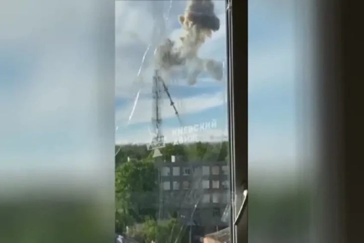 Disambar Rudal Rusia,...