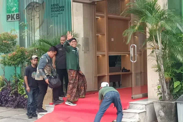 Prabowo Bakal Temui...