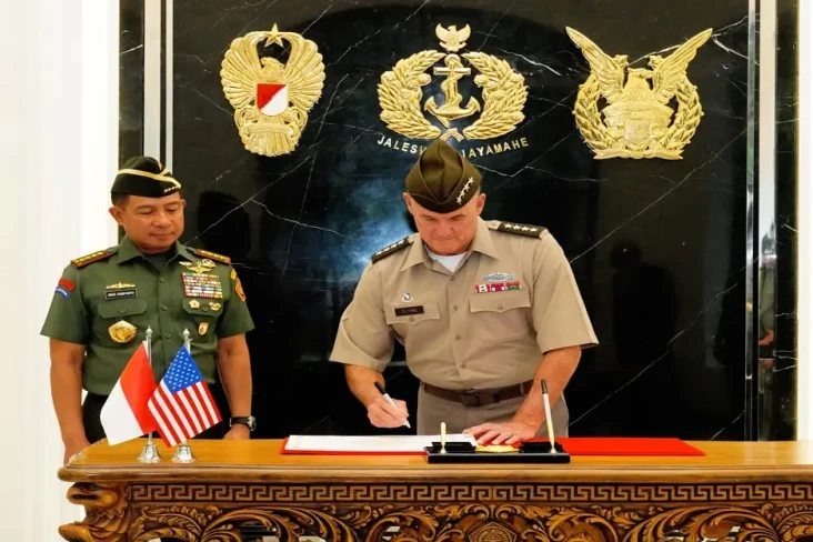 Komandan Jenderal Angkatan...
