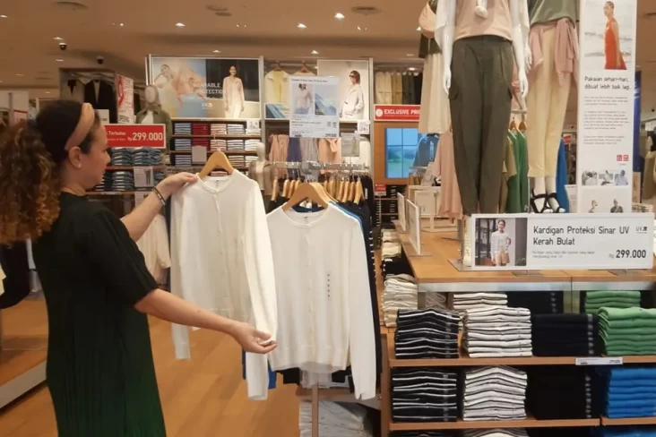 Uniqlo Buka Gerai ke-73...