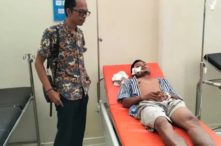 Warga Pandeglang Diterkam...