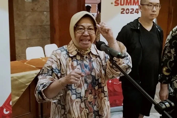 Risma Ngaku Banyak Terima...