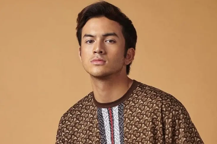 Profil Rizky Nazar,...