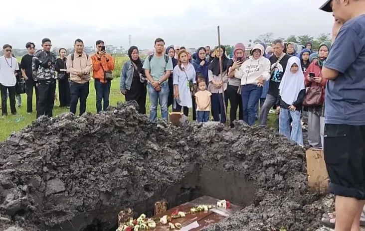 Pemakaman Korban Pembunuhan...