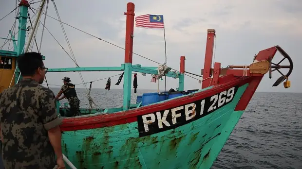 KKP Amankan Kapal Ikan...
