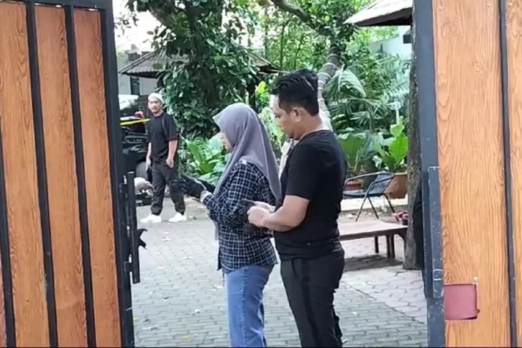 Keluarga Brigadir RAT...