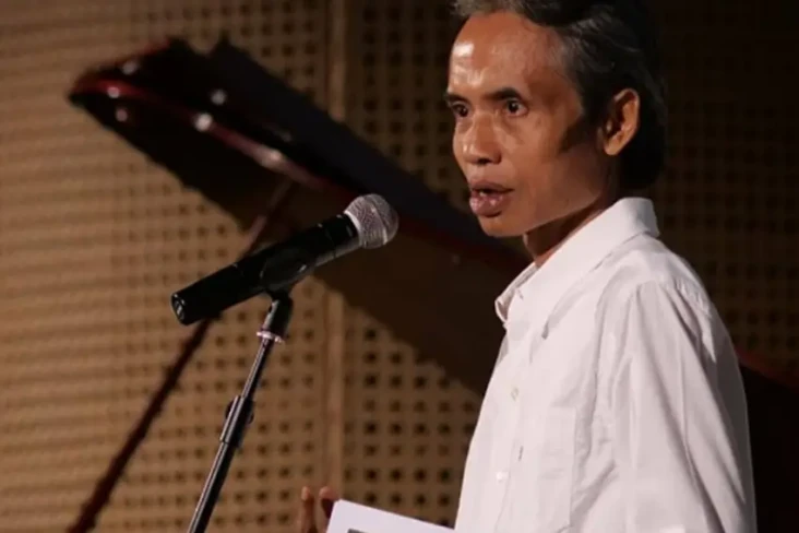Profil Joko Pinurbo,...