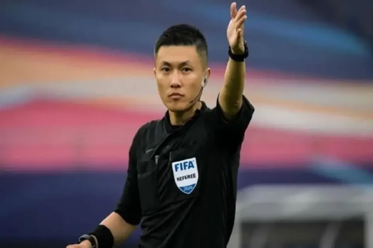 Kinerja Wasit Shen Yinhao...