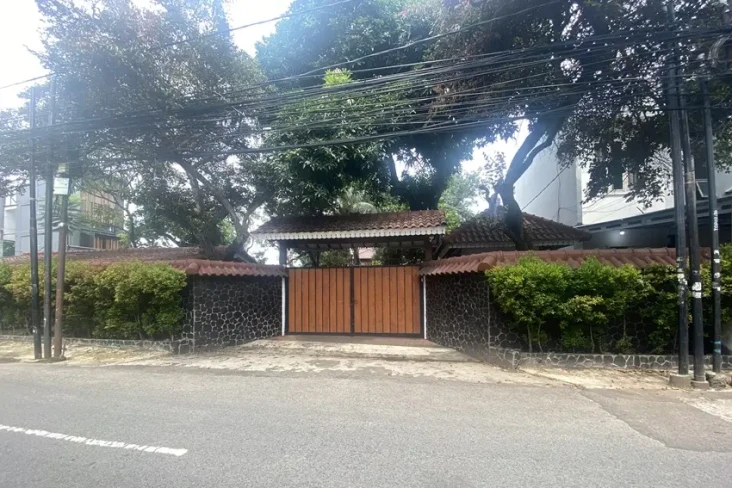 Perbedaan Keterangan...