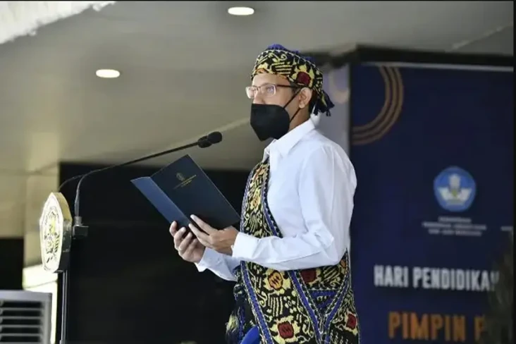 3 Contoh Teks Pidato...
