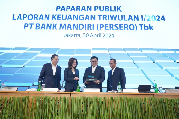 Laba Bersih Bank Mandiri...