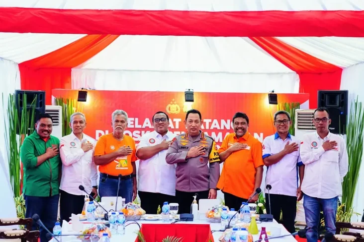 May Day, Polri Komitmen...