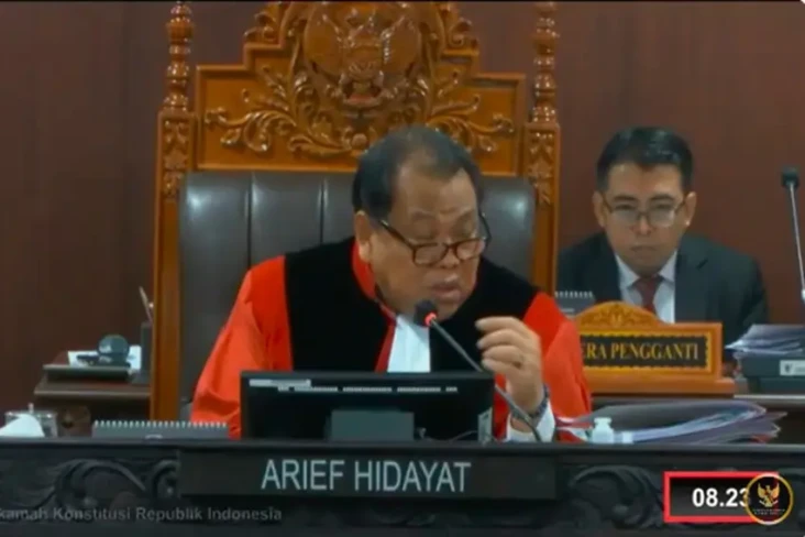 KPU Disentil Hakim Konstitusi:...