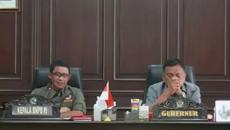 Gunung Ruang Erupsi,...