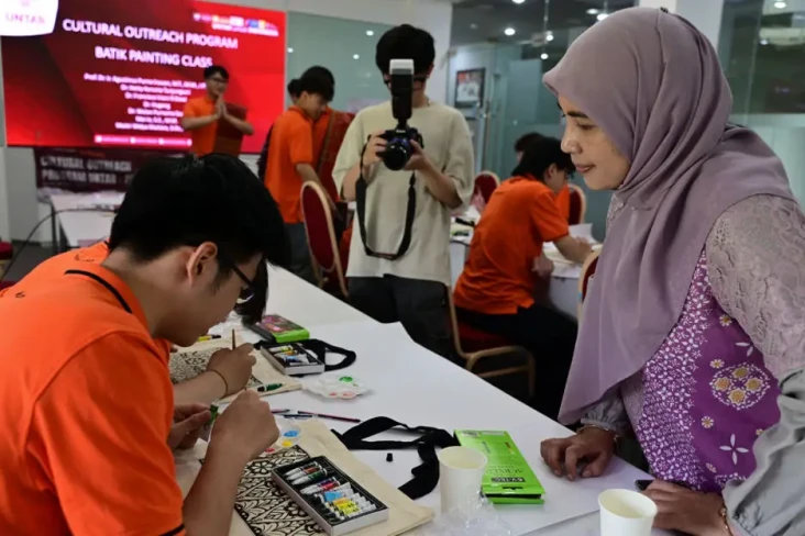 Perkuat Internasionalisasi,...