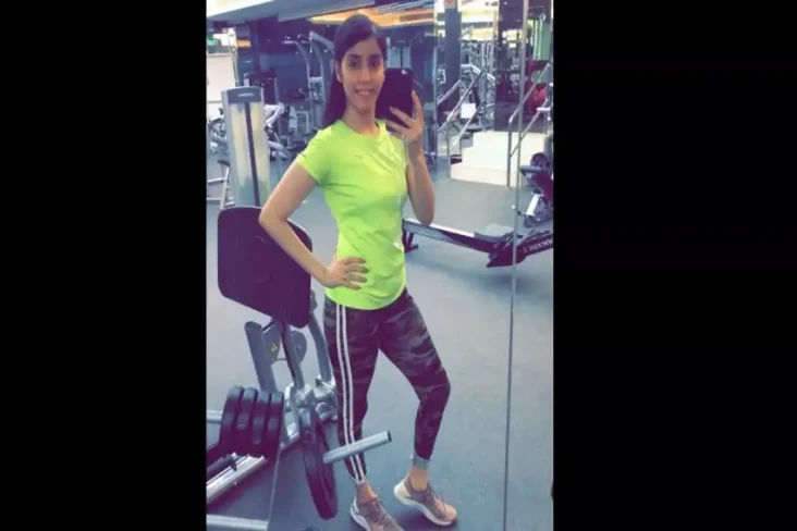 Wanita Arab Saudi Ini...