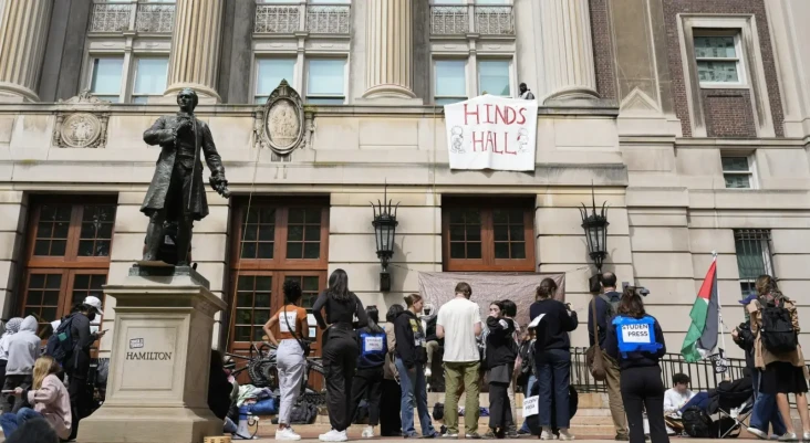 Apa Itu Hamilton Hall...