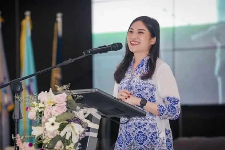Angela Tanoesoedibjo...