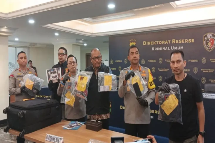 Terungkap! Percakapan...
