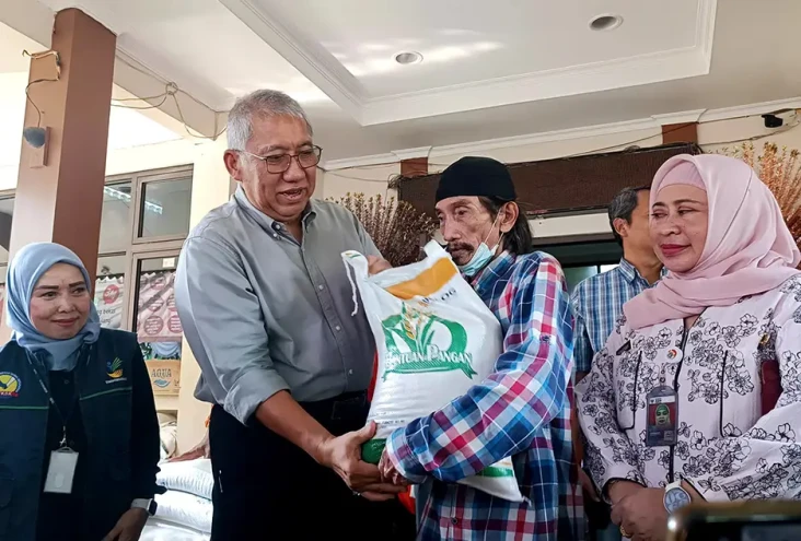 Bansos Beras 10 Kg Bakal...