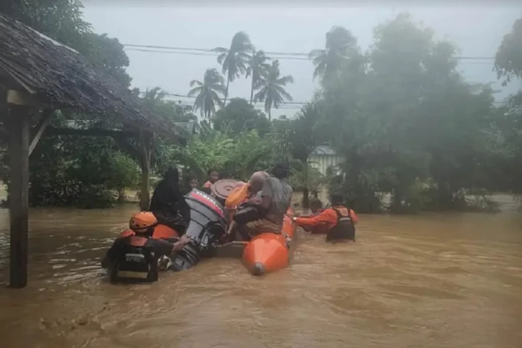 Banjir Bandang dan Longsor...