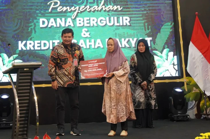 Dukung UMKM, Bank Jatim...