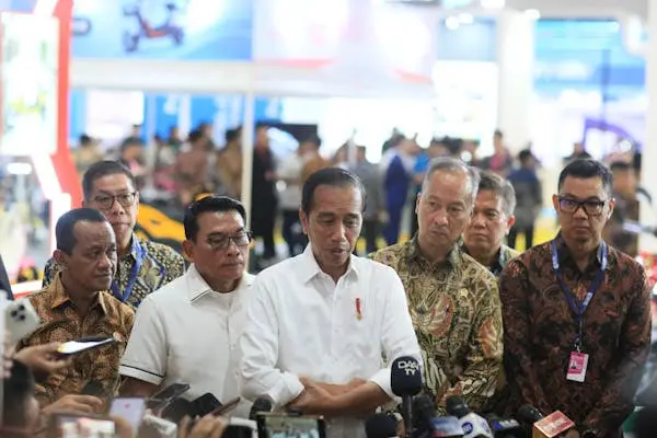 Jokowi Pede Industri...