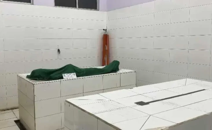 Tawuran Pakai Sajam,...