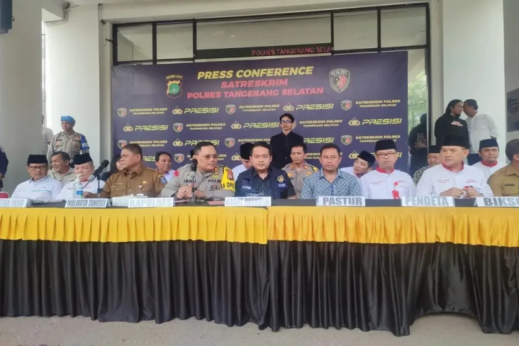 Polisi Tetapkan 4 Tersangka...