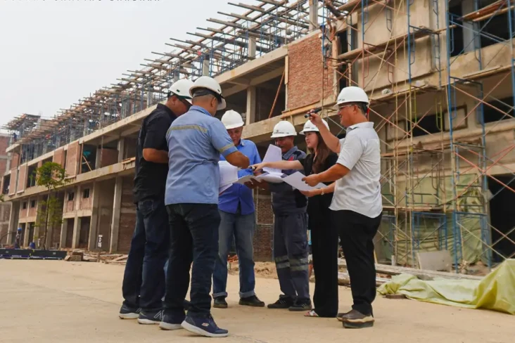 Gelar Topping Off Pertengahan...