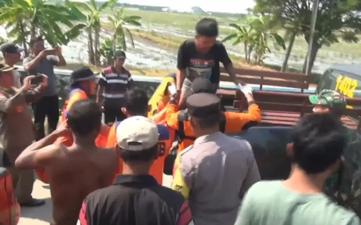 Diduga Tak Bisa Berenang,...