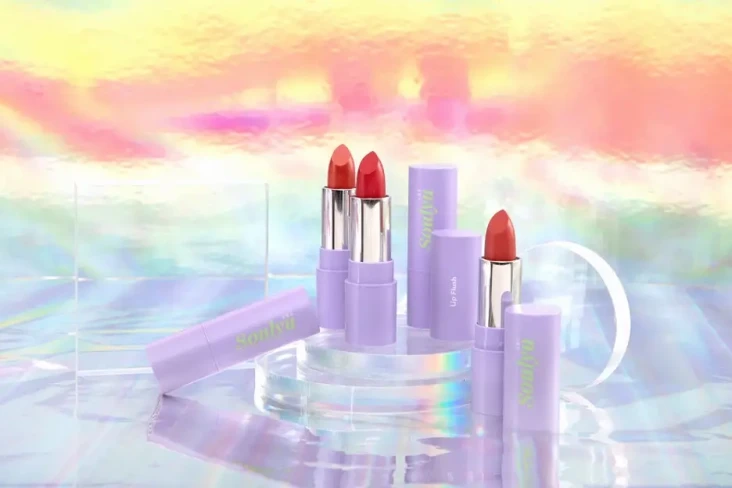 Fungsi Lipstik Selain...