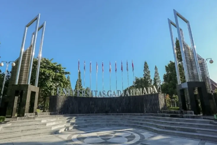 Tinggi Peminat, Pendaftaran...