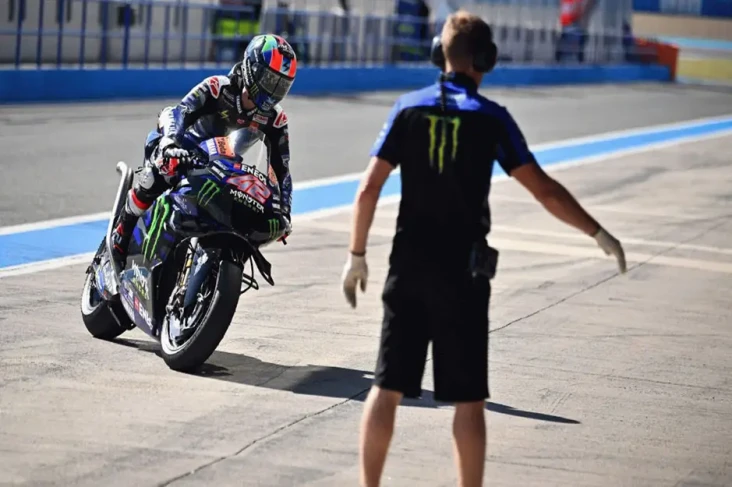 Alex Rins Tak Sabar...