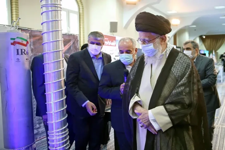 Iran Akan Membuat Bom...