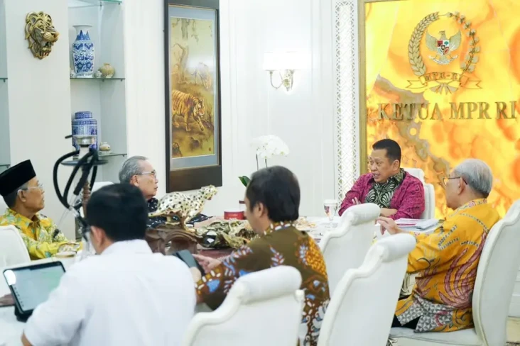 Ketua MPR Tegaskan Pelantikan...