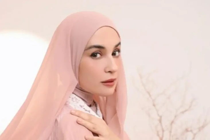 Shireen Sungkar Prihatin...