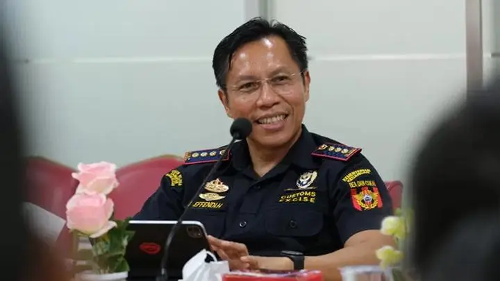 Kepala Kantor Bea Cukai...