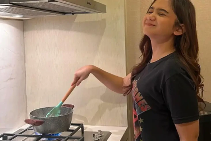 Hobi Masak, Tissa Biani...