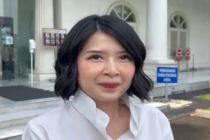 Jokowi Tunjuk Juri Ardiantoro...