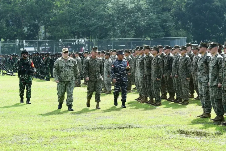 Ribuan Prajurit TNI...