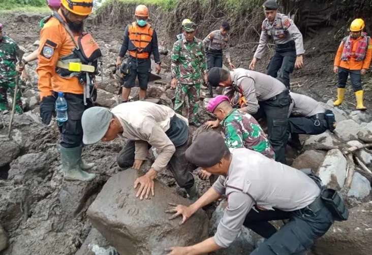 3 Korban Banjir Bandang...