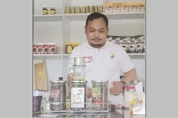 Onwer Kopi Selangit...