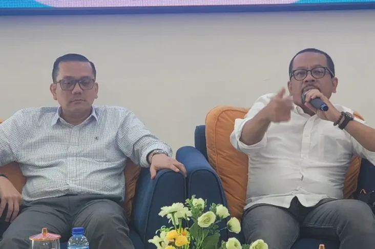 Penambahan Kementerian...