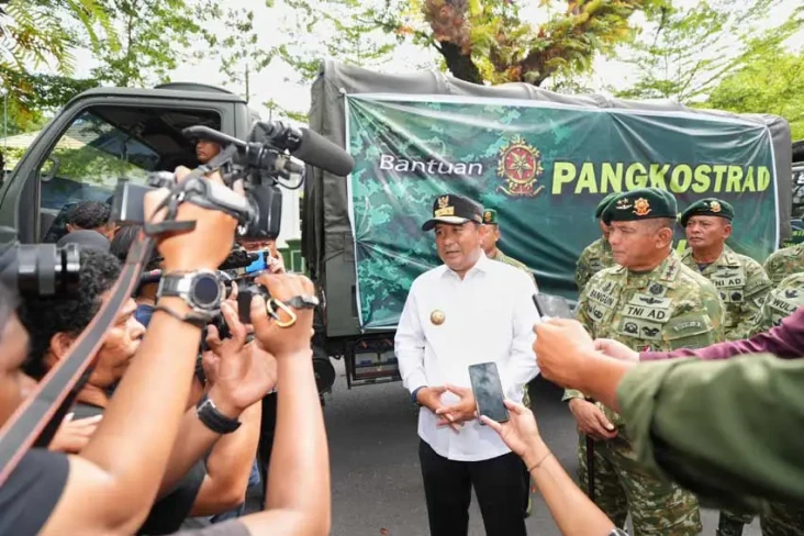 Pangkostrad Kirim 10...
